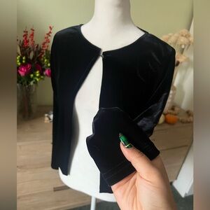 Vintage Black Velvet Velour Bolero Cardigan Fitted Shrug One Button Sweater M-L
